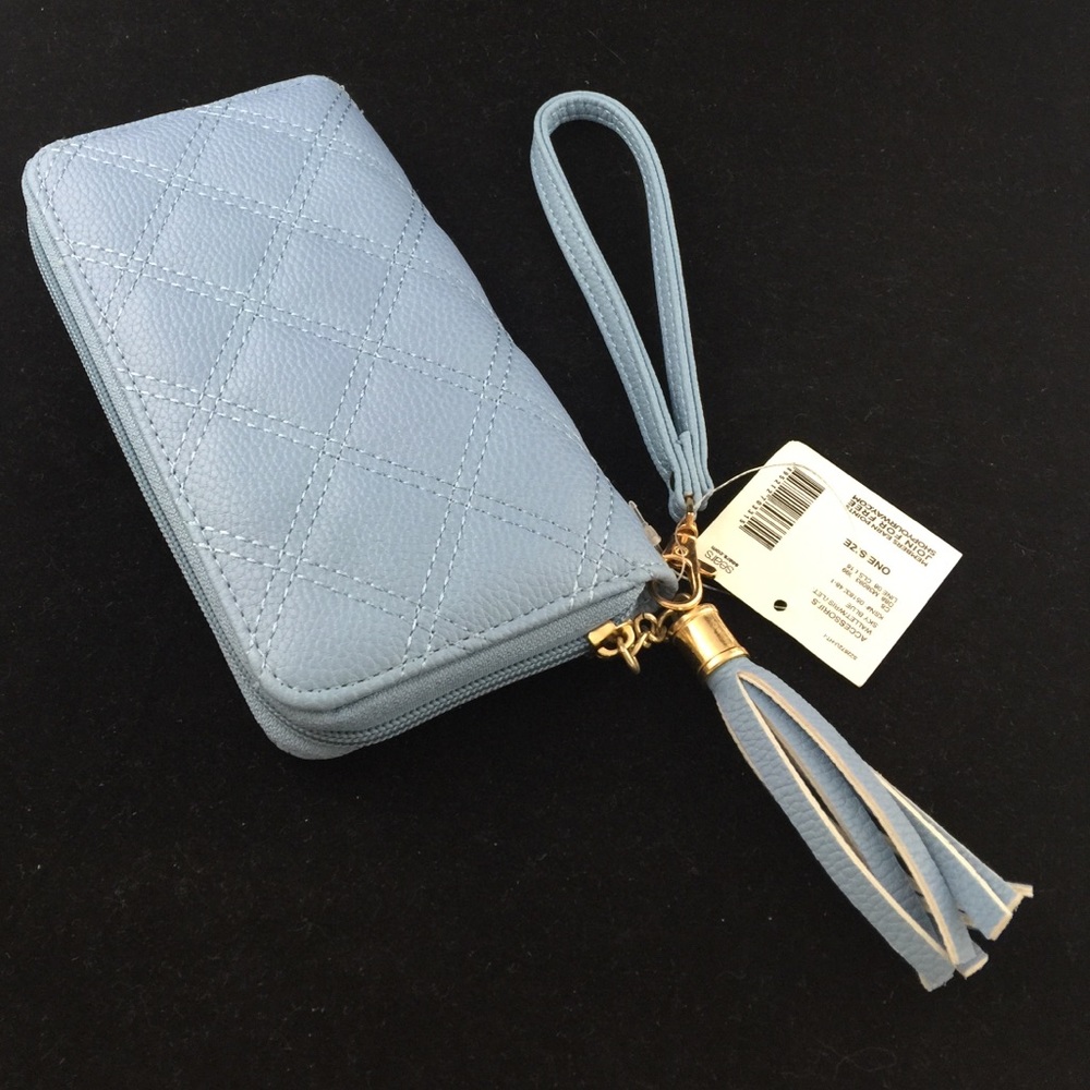 Wristlet NEW babyblue colored pebbled PVC zippered